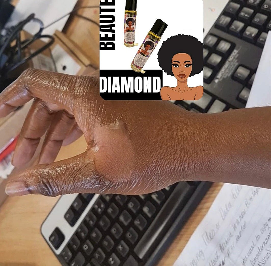 L'huile nettoyante mains et pieds - Diamond Beaute